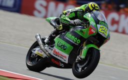 motorcycles - iannone.jpg