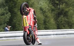 motorcycles - bautista-crash-4.jpg