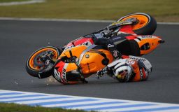 motorcycles - pedrosa-crash-1.jpg