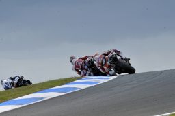 motorcycles - R01_Haga_action.jpg