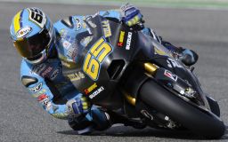motorcycles - capirossi-suzuki-test.jpg
