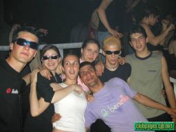 photo_archive 2002-04-27-1070186235 - P4240840.jpg