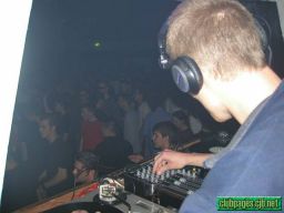 photo_archive 2002-04-27-1070186235 - P4240962.jpg