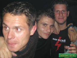 photo_archive 2002-04-27-1070186235 - P4240885.jpg