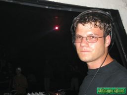 photo_archive 2002-05-17-1070186461 - P5182169.jpg