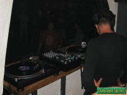 photo_archive 2002-05-17-1070186461 - P5182218.jpg