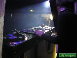 photo_archive 2002-05-17-1070186461 - P5182180.jpg