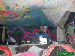 photo_archive 2002-05-18-1070183519 - P1010025.jpg