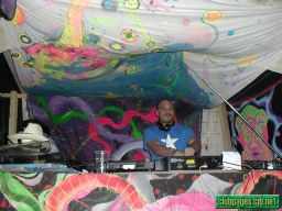 photo_archive 2002-05-18-1070183519 - P1010024.jpg