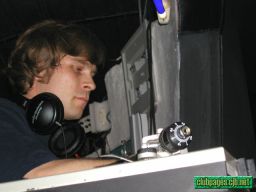 photo_archive 2002-05-25-1070183561 - P5262709.jpg