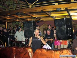 photo_archive 2002-11-15-1062152121 - 03830064.jpg