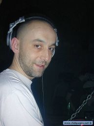 photo_archive 2003-03-08-1062151310 - 0101_181.jpg