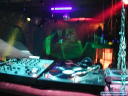 photo_archive 2004-12-24-1104072893 - liz040.jpg