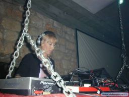 photo_archive 2004-12-24-1104072893 - liz081.jpg