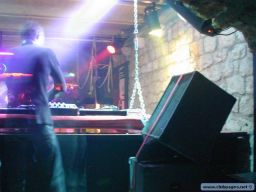 photo_archive 2004-12-31-1104671952 - nova2005037.jpg