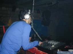 photo_archive 2004-12-31-1104671952 - nova2005008.jpg