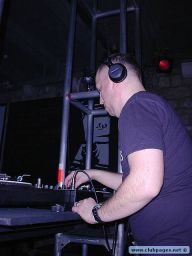 photo_archive 2005-02-12-1108943051 - 042.jpg