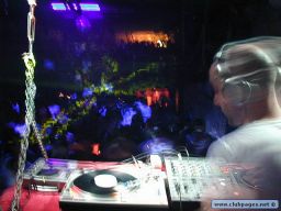 photo_archive 2005-04-02-1113426612 - 140.jpg