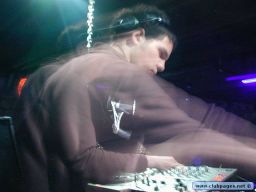 photo_archive 2005-04-02-1113426612 - 2062.jpg