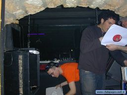 photo_archive 2005-04-02-1113426612 - 2054.jpg