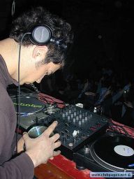 photo_archive 2005-04-02-1113426612 - 2060.jpg