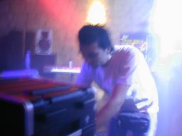 photo_archive 2005-04-30-1133548017 - dundov30.4.05029_resize.jpg