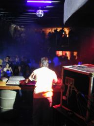 photo_archive 2005-04-30-1133548017 - dundov30.4.05064_resize.jpg