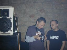 photo_archive 2005-04-30-1133548017 - dundov30.4.05040_resize.jpg