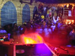 photo_archive 2005-04-30-1133548017 - dundov30.4.05109_resize.jpg