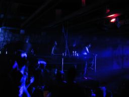 photo_archive 2005-05-14-1133547880 - 104_resize.jpg