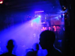 photo_archive 2005-05-14-1133547880 - 100_resize.jpg