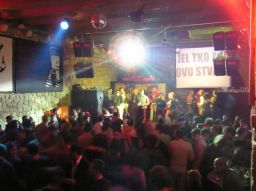 photo_archive 2005-12-31-1137851728 - 22_gate2006_filtered_resize_resize.jpg