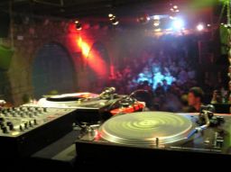 photo_archive 2005-12-31-1137851728 - P1010025_filtered_resize_resize.jpg