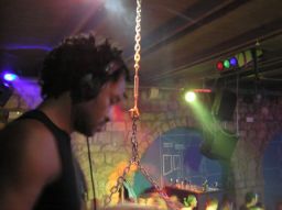 photo_archive 2005-12-31-1137851728 - P1010030_filtered_resize_resize.jpg