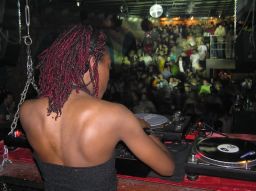 photo_archive 2005-12-31-1137851728 - P1010011_filtered_resize_resize.jpg