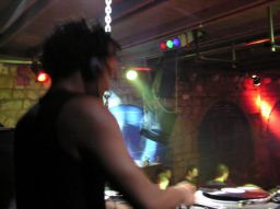 photo_archive 2005-12-31-1137851728 - P1010021_filtered_resize_resize.jpg