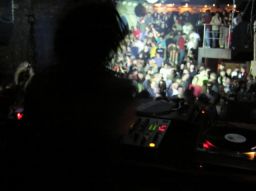 photo_archive 2005-12-31-1137851728 - P1010005_filtered_resize_resize.jpg