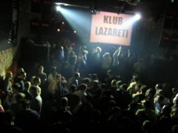 photo_archive 2005-12-31-1137851728 - 11_gate2006_filtered_resize_resize.jpg