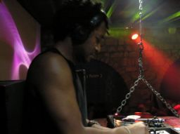 photo_archive 2005-12-31-1137851728 - P1010038_filtered_resize_resize.jpg