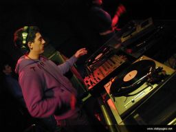 photo_archive 2006-03-23-1143404219 - DSCN0100_resize.jpg