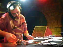 photo_archive 2006-03-23-1143404219 - DSCN0015_resize.jpg