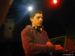 photo_archive 2006-03-23-1143404219 - DSCN0105_resize.jpg