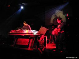 photo_archive 2006-03-23-1143404219 - DSCN0118_resize.jpg