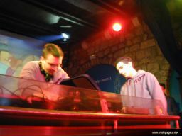 photo_archive 2006-03-23-1143404219 - DSCN0008_resize.jpg