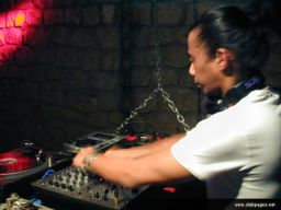 photo_archive 2006-05-13-1147613530 - DSCN0051x_resize.jpg