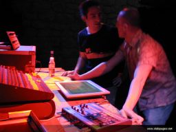 photo_archive 2006-05-27-1149278419 - DSCN0043_resize.jpg