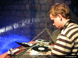 photo_archive 2006-06-10-1150586885 - DSCN0081_resize.jpg