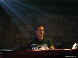 photo_archive 2006-06-10-1150586885 - xDSCN0108_resize.jpg