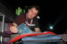 photo_archive 2006-08-05-1154877742 - DSC_5555.jpg