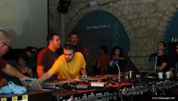 photo_archive 2006-10-28-1162109076 - DSC_5876_resize.jpg